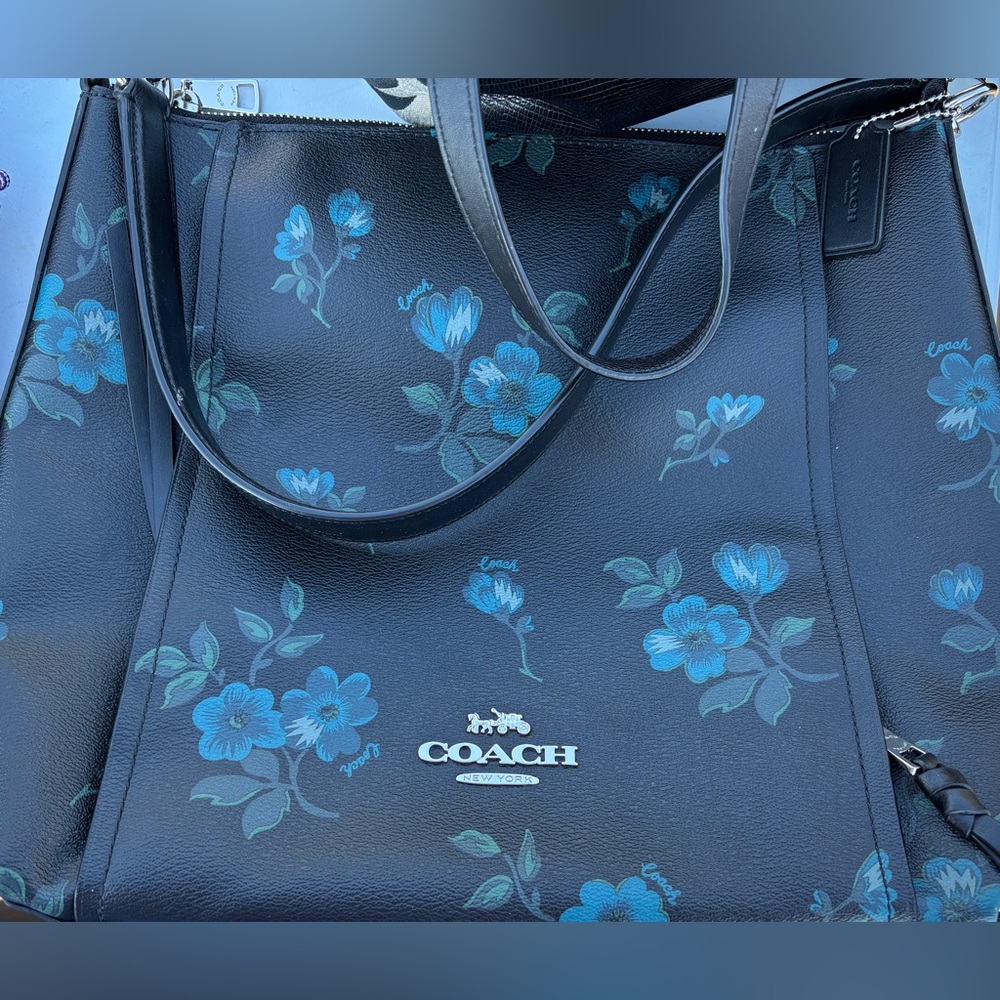 Coach Floral Shoulder bag Victorian Floral Black and Blue Print
